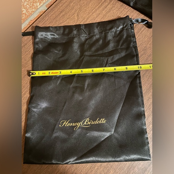 HONEY BIRDETTE Drawstring Dust Bags Sleeper Bags
**** Gold Edition **** - Picture 3 of 7